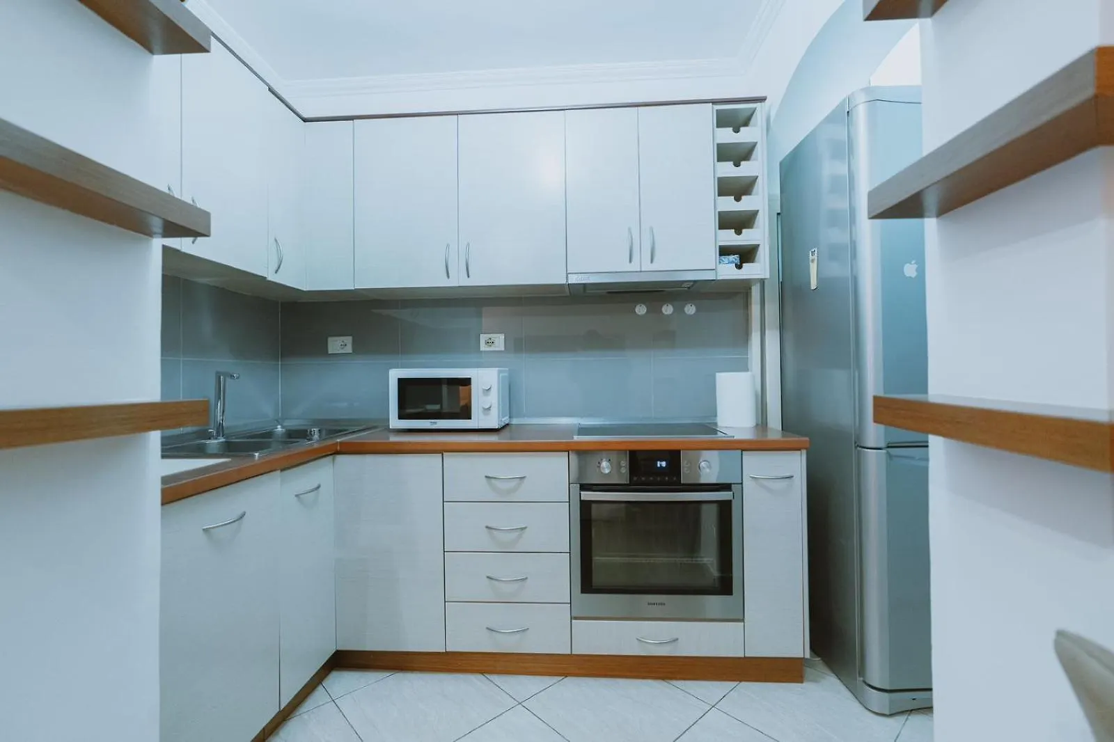 Апартаменты Cozy Center House Тирана