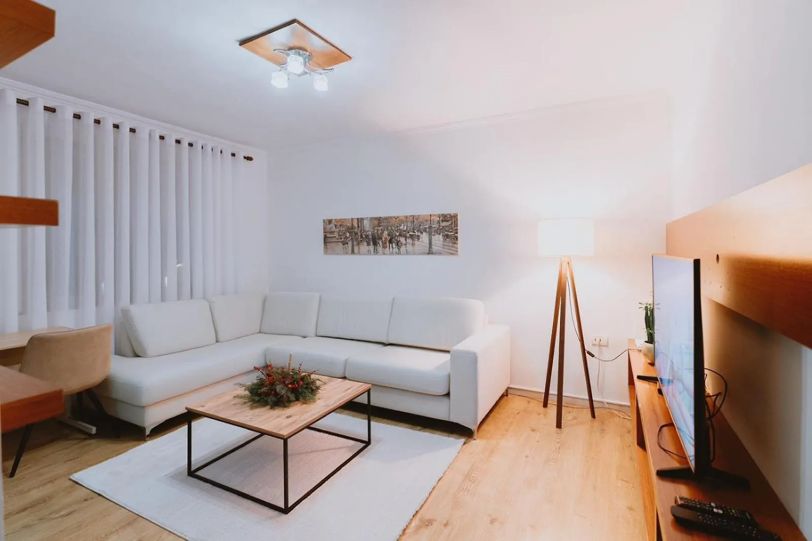 Апартаменты Cozy Center House Тирана